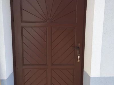 Renovácia drevených dverí