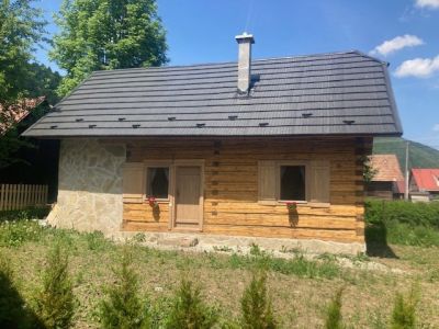 Renovácia chaty, Zázrivá