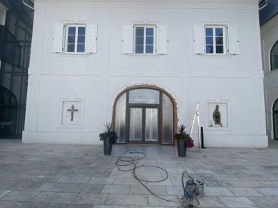 Renovácia dverí, Château Gbeľany