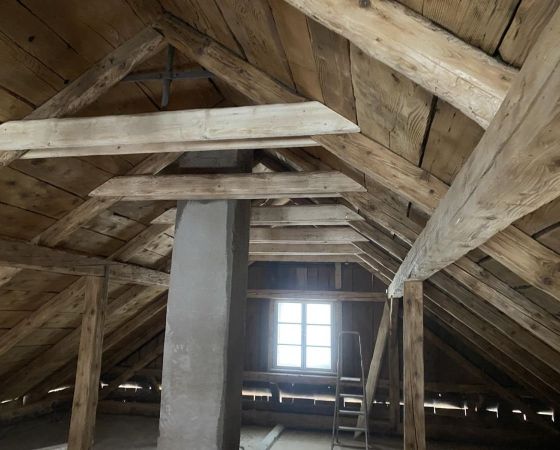Renovácia podkrovia chaty pieskovaním, Třinec (CZ)
